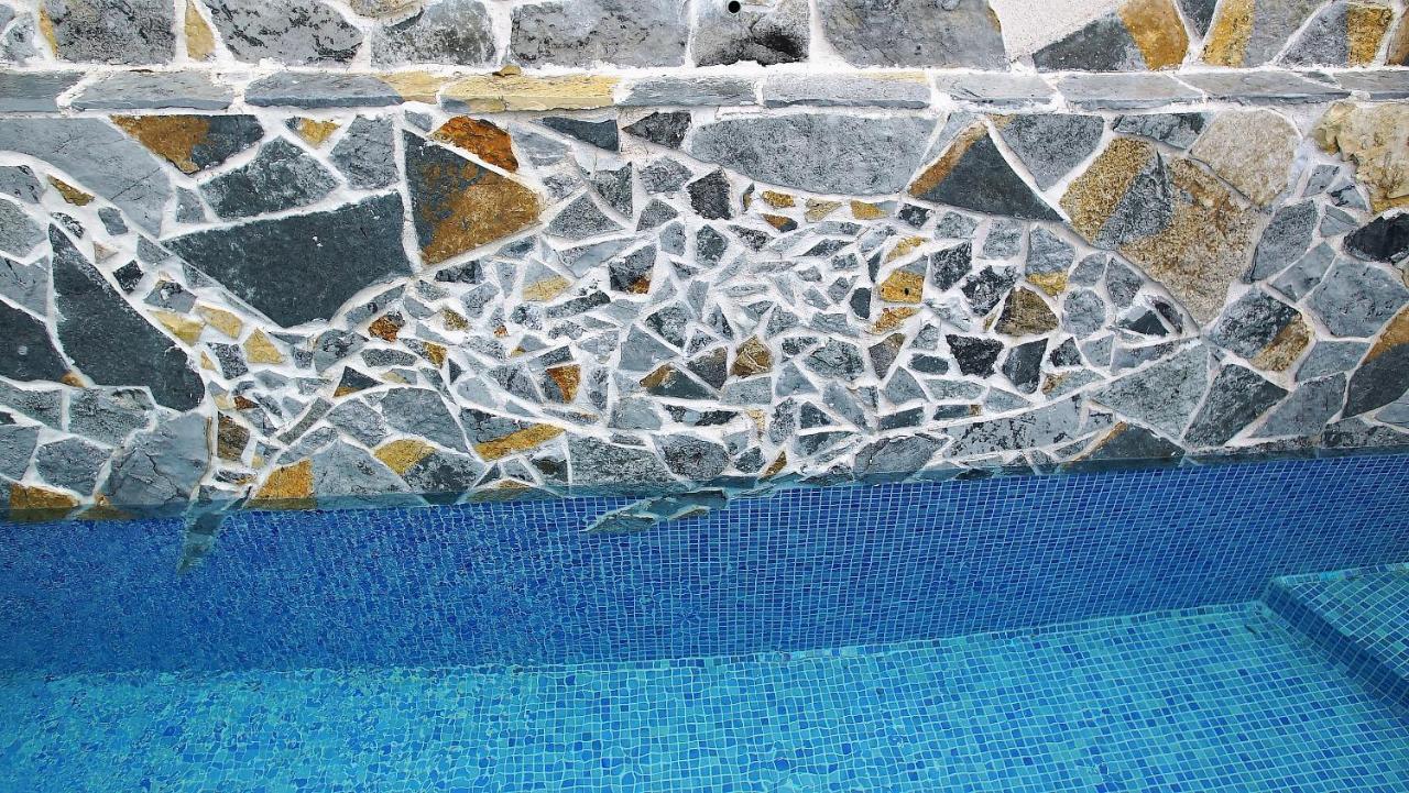 Penthouse Stoliv New Spa-Pool Villa Is Located 5M From The Sea, Exclusive Terrace,Private Jetty Wih Sunbeds, Pebble Beach, Secluded Location Total Area 375M2 At Your Disposal Κότορ Εξωτερικό φωτογραφία