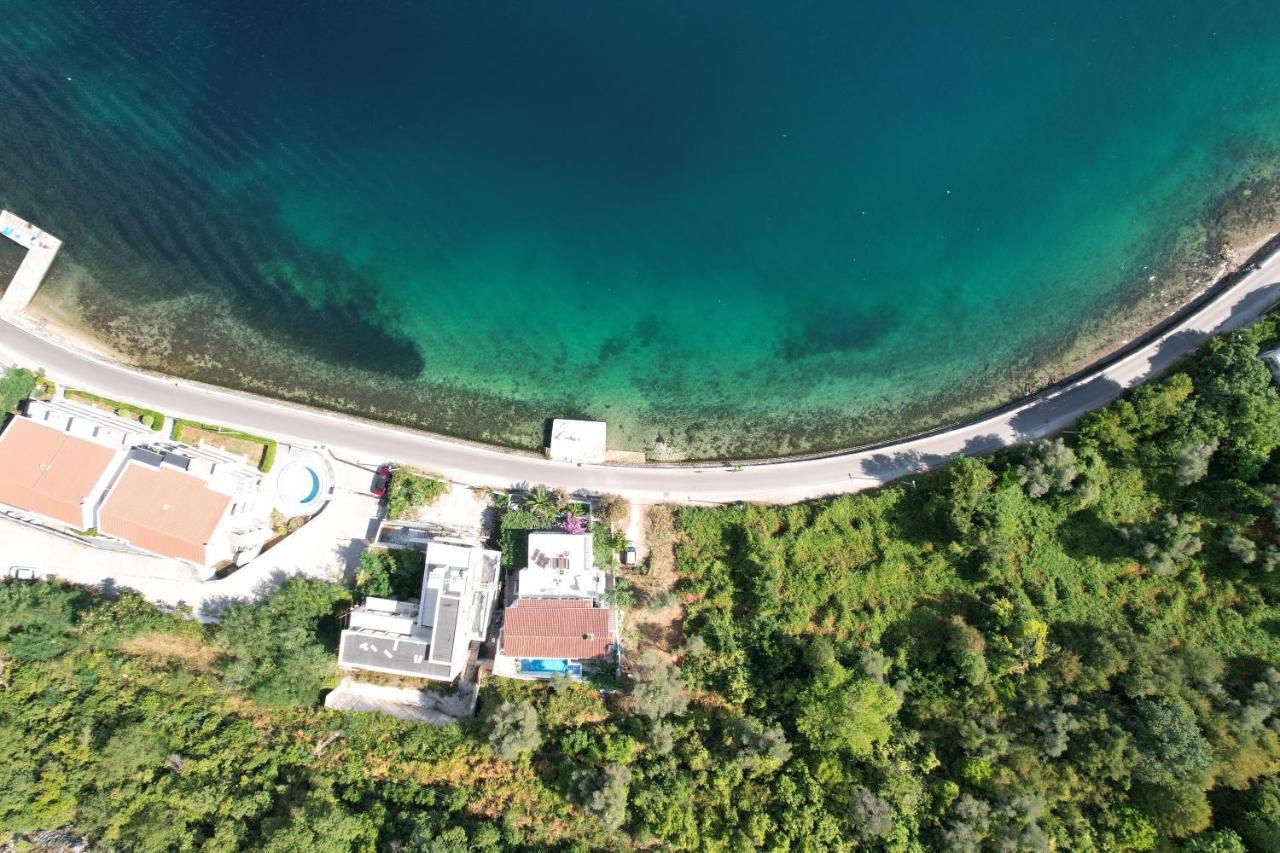 Penthouse Stoliv New Spa-Pool Villa Is Located 5M From The Sea, Exclusive Terrace,Private Jetty Wih Sunbeds, Pebble Beach, Secluded Location Total Area 375M2 At Your Disposal Κότορ Εξωτερικό φωτογραφία