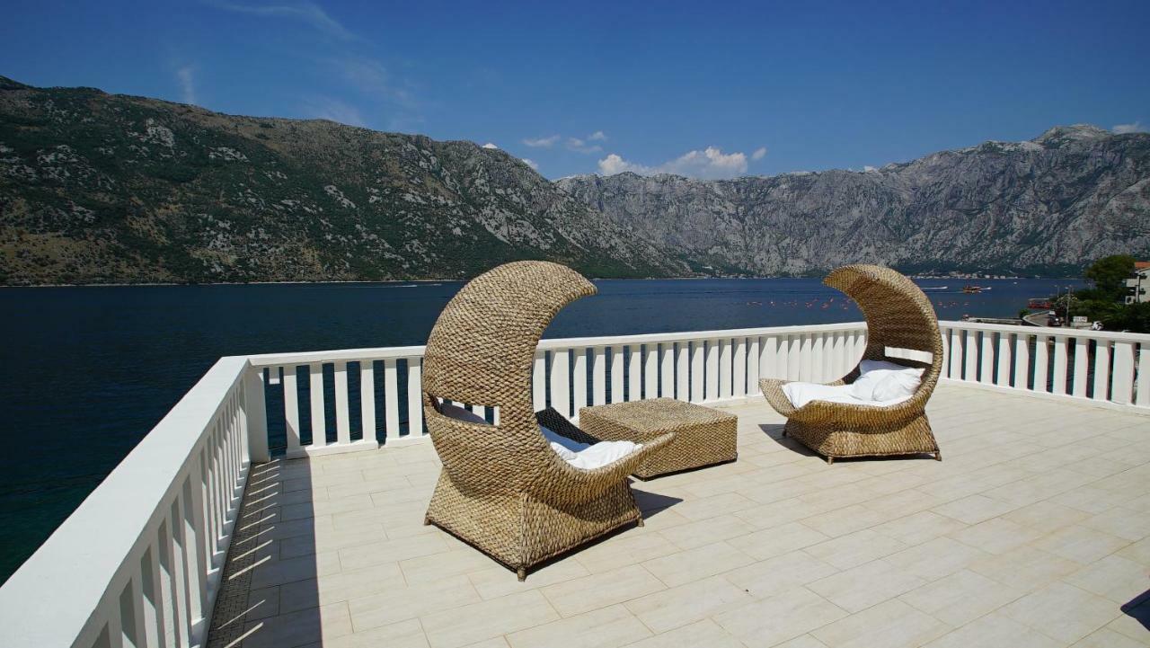 Penthouse Stoliv New Spa-Pool Villa Is Located 5M From The Sea, Exclusive Terrace,Private Jetty Wih Sunbeds, Pebble Beach, Secluded Location Total Area 375M2 At Your Disposal Κότορ Εξωτερικό φωτογραφία